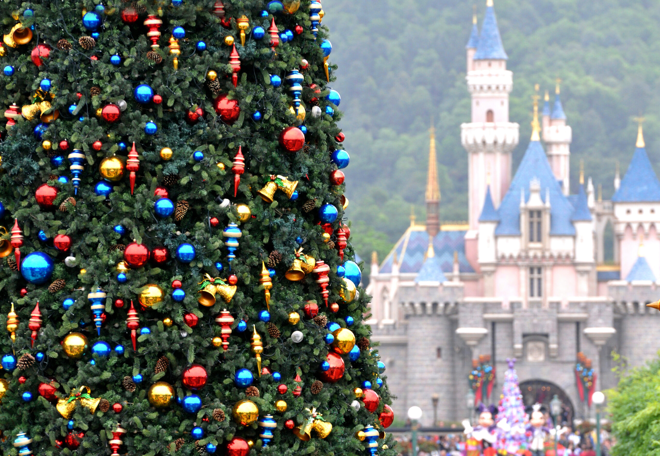 Christmas at Disney World: A Magical Holiday Experience