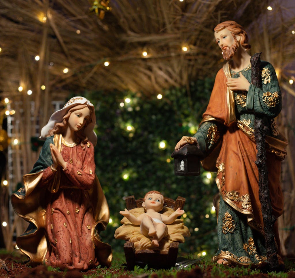 Photo by JINU JOSEPH | Motherhues Detailed nativity scene with figurines of Jesus, Mary, and Joseph.